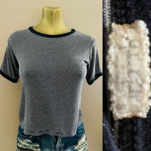 JOHN GALT California Pinstriped Cropped TEE SHIRT Top Size Small